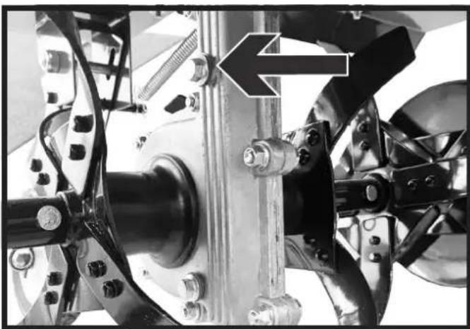 HYUNDAI HYT150 - ▲Adding Gearbox Oil - 1