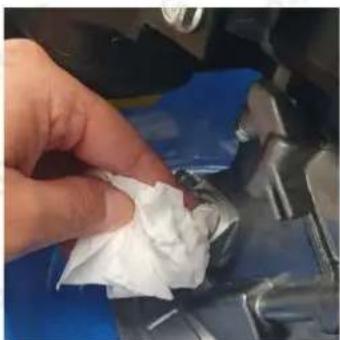 Baumr-AG 780SX - To Check Engine Oil Level - 2