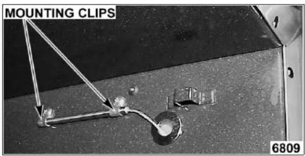 MOUNTING CLIPS 6809