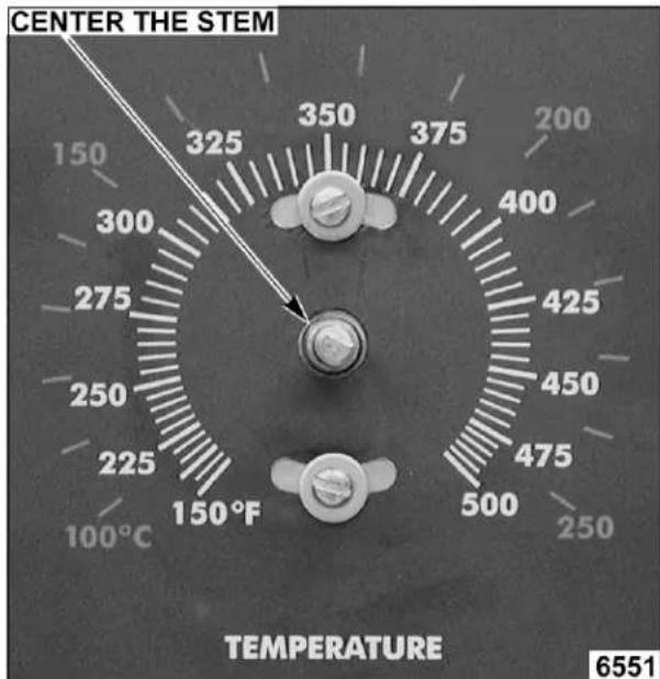 CENTER THE STEM 150 325 350 375 200 300 400 275 425 250 450 225 475 150 °F 500 250 100°C TEMPERATURE 6551