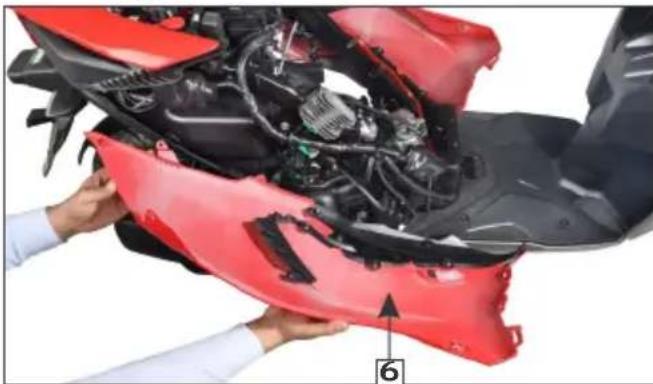 HERO Xoom Xtec (2023) - Body cover Right side cover Removal - 4