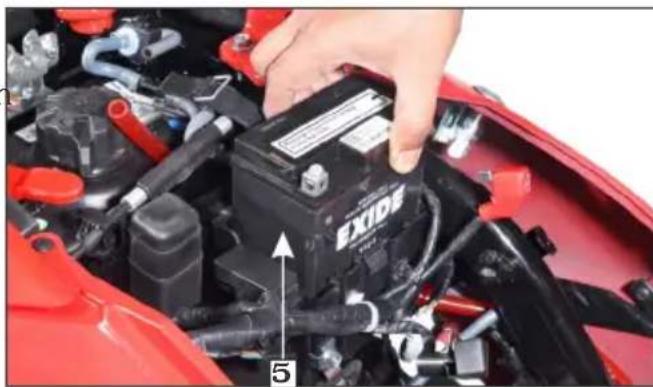 HERO Xoom Xtec (2023) - Battery emovalr - 3