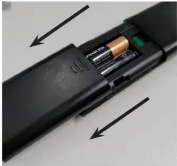 EKO K27FSM - How to open back of remote control to replace batteries - 2