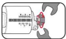 Diagram showing a device with labeled components and a red circular annotation highlighting a specific area.