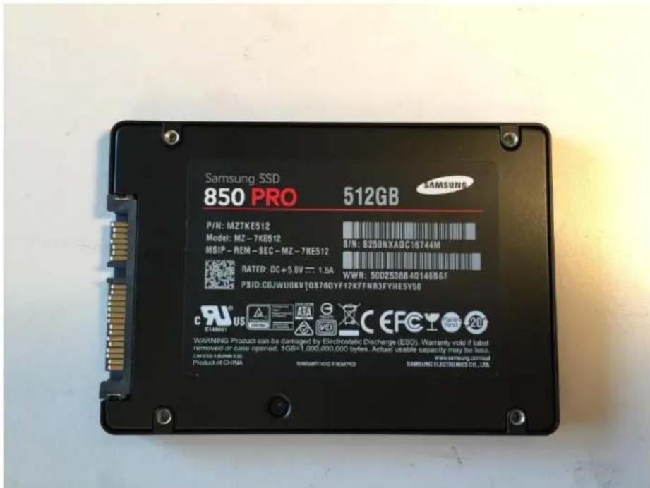 Samsung SSD 850 PRO 512GB P/N: MZ7KE512 Model: MZ-7KE512 MSIP-REM-SEC-MZ-7KE512 3/N: 3250NXADC16744M RATED: DC+5.0V ~ 1.5A WWN: 50025388 4014686F PSID:COJWUSKV1QS780YF12KFFN83FYHE5YS0 WARNING Product can be damaged by Electrostatic Discharge (EISD). Warranty void if latest removed or case opened. 1GB=1,000,000,000 bytes. Actual usable capacity may be less. Product of CHINA SAMSUNG ELECTRONICS CO., LTD.