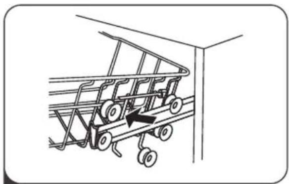 Line drawing of a shopping cart with wheels and an arrow indicating direction (no text or symbols)