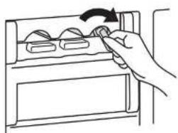 MITSUBISHI MR-L710EG - Making ice cubes - 2