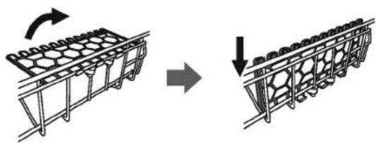 DELONGHI DEDW6112SC - Folding back the cup shelves - 1