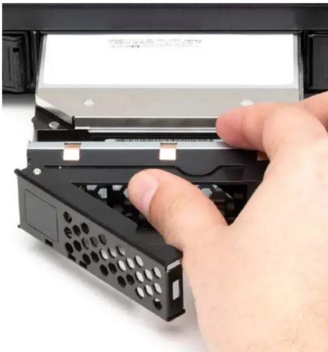 OWC Jupiter Kore - Drive Installation - 3
