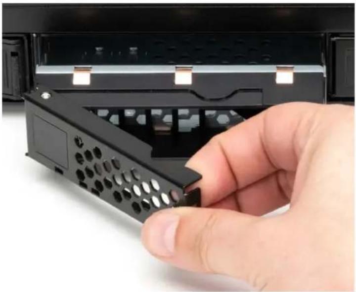 OWC Jupiter Kore - Drive Removal & Replacement - 2