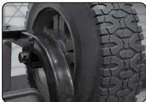 DuroStar DS13000MX - Install wheel axles - 1