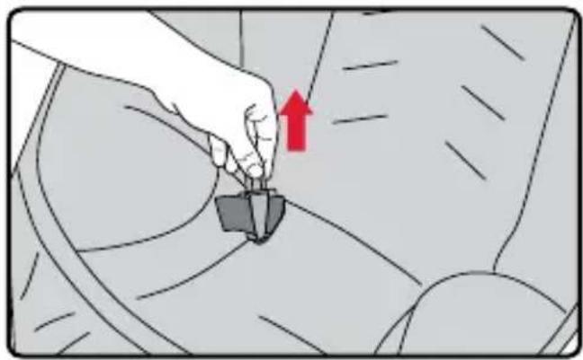 BRITAX B-Safe Gen2 - Replacing the Cover - 2