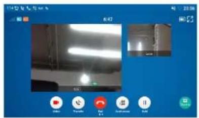 Mobile app interface screenshot showing a photo editing panel with two image thumbnails and control buttons below.
