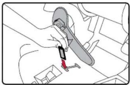 BRITAX Grow With You ClickTight - Como pasar de modo regulable al modo de arnés: Sustitición del arnés y la hebilla - 3