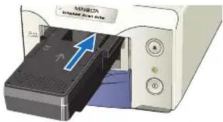 MINOLTA DiMAGE Scan Elite II - LOADING THE FILM HOLDER - 3