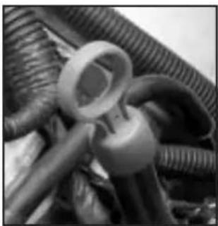 Buick Century (2005) - Checking the Fluid Level - 1