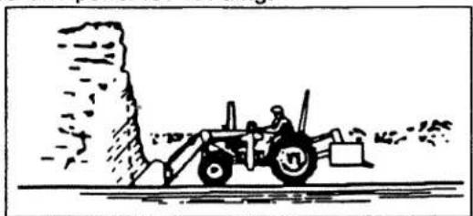 KUBOTA LA352 - LOADING FROM A BANK - 1