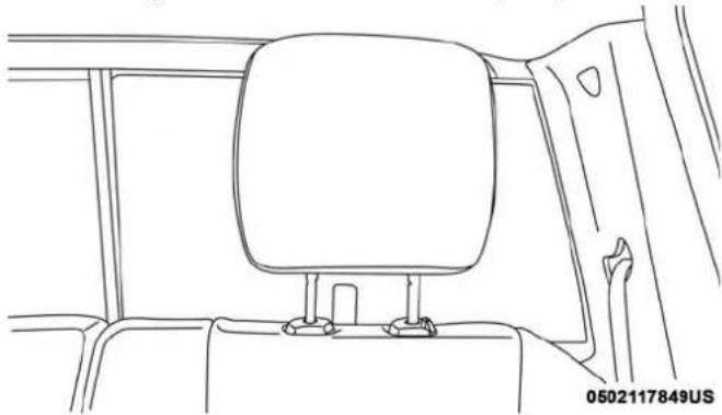 RAM 3500 (2018) - RightOrLeftOutboardSeats: - 1