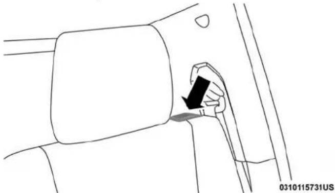 RAM 3500 (2018) - FoldingRearSeat—TableMode - 1