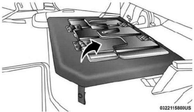 RAM 3500 (2018) - BelowRearSeatStorage(CrewCab/QuadCab) - 1