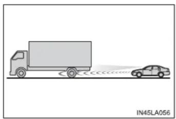 TOYOTA Highlander Hybrid (2018) - ■ When the sensor may not be correctly detecting the vehicle ahead - 3