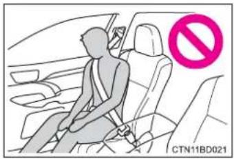 TOYOTA Highlander Hybrid (2018) - ■SRS airbag precautions - 2