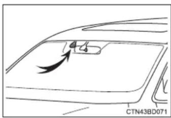 TOYOTA Highlander Hybrid (2018) - Operating the wiper lever - 7