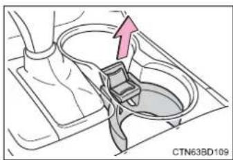 TOYOTA Highlander Hybrid (2018) - ■Removing the cup holder insert (front cup holder) - 1