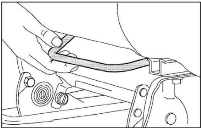 Saturn Aura (2007) - Adjusting the Bucket Seats Forward and Rearward - 1