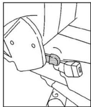 Saturn Aura (2007) - Folding or Reclining the Seatbacks - 2