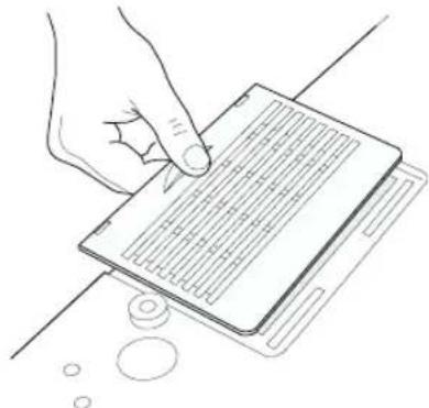 INFOCUS LP630 - Cleaning the Fan Intake Filter - 1