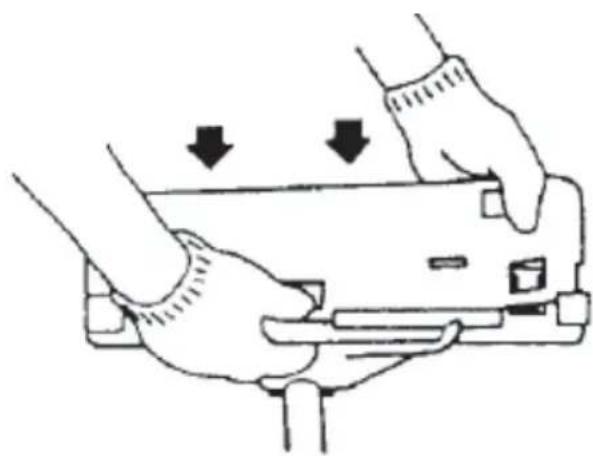 HITACHI CG 22EAS(SLP) - CAUTION - 1