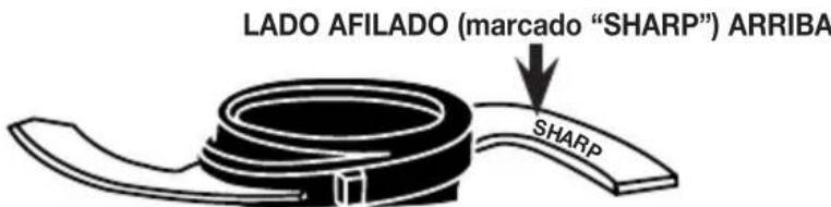 LADO AFILADO (marcado "SHARP") ARRIBA SHARP