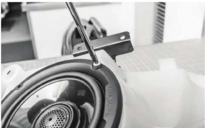 Rockford Fosgate HD14RGSG-STAGE3 - Step 3 - Speaker Installation - 2