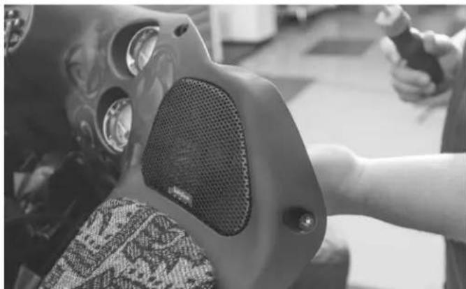 Rockford Fosgate HD9813SG-STAGE3 - Step 2 - Speaker Removal - 1