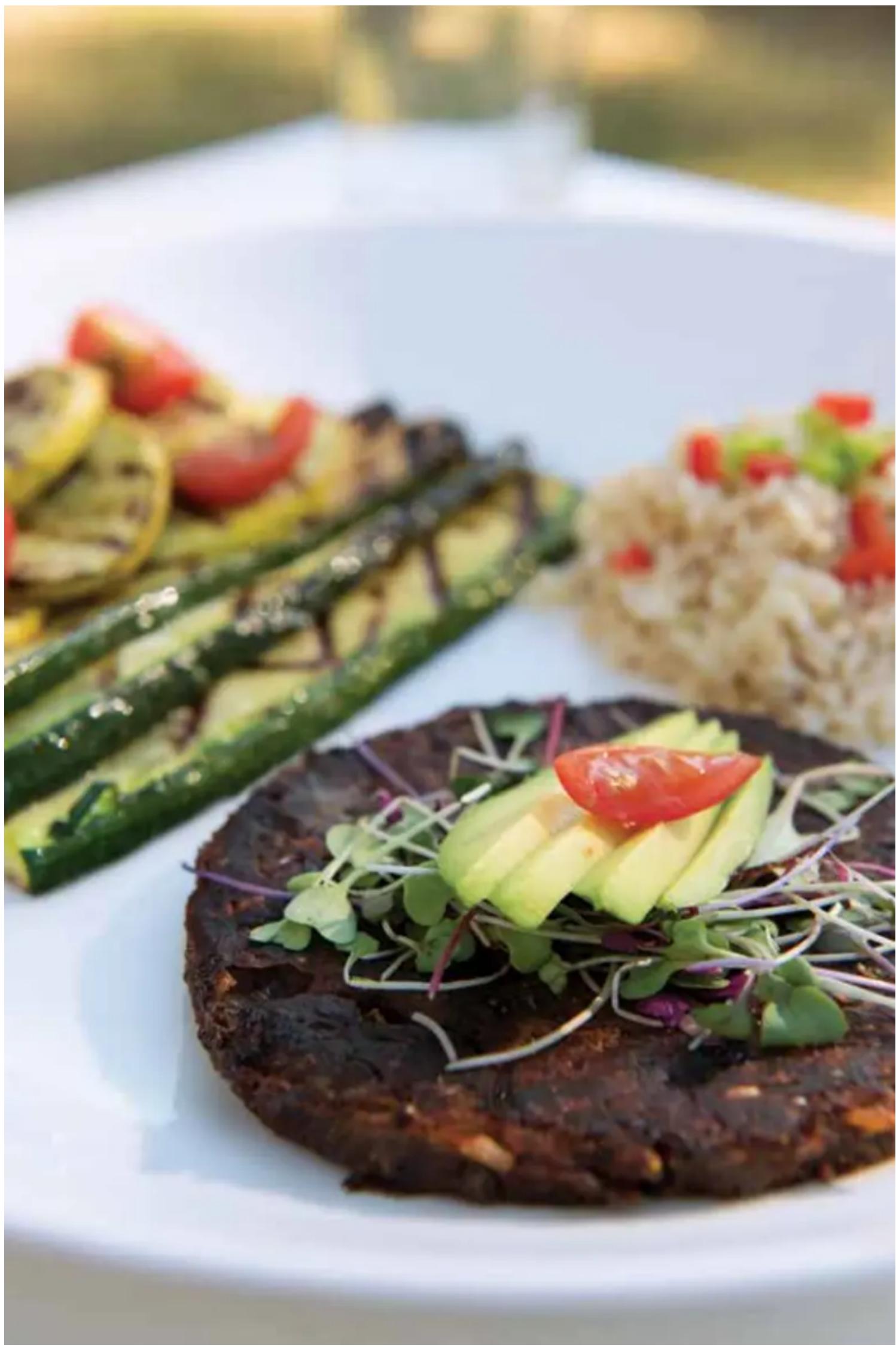 MAGIC BULLET Select 1000 - VEGAN BLACK BEAN VEGGIE BURGER - 2