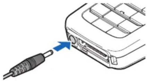 NOKIA 6235 - Charge the battery - 1