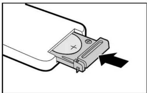 VIVITEK D535 - Inserting the Remote Control Batteries - 3