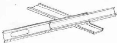 Technical line drawing of a structural beam with flanges and supports (no text or symbols)