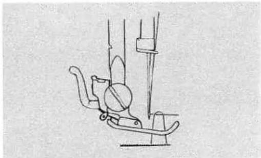 White W1122 - Drawing Up Lower Thread - 1