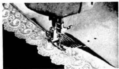 White W1065 - HEMMING ACROSS A SEAM - 3