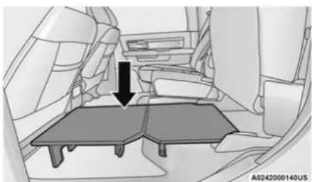 RAM Chassis Cab (2022) - Unfolding The Load Floor/Crew Cab - 3