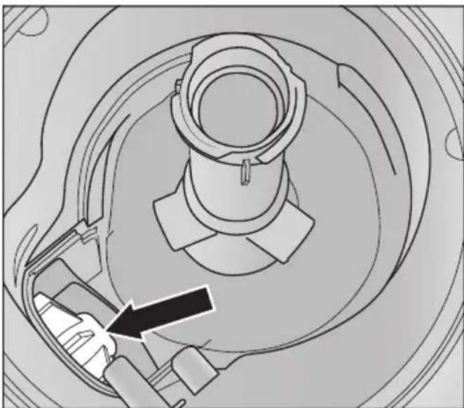 MIELE G 7366 SCVi SF AutoDos - Cleaning the drain pump - 2