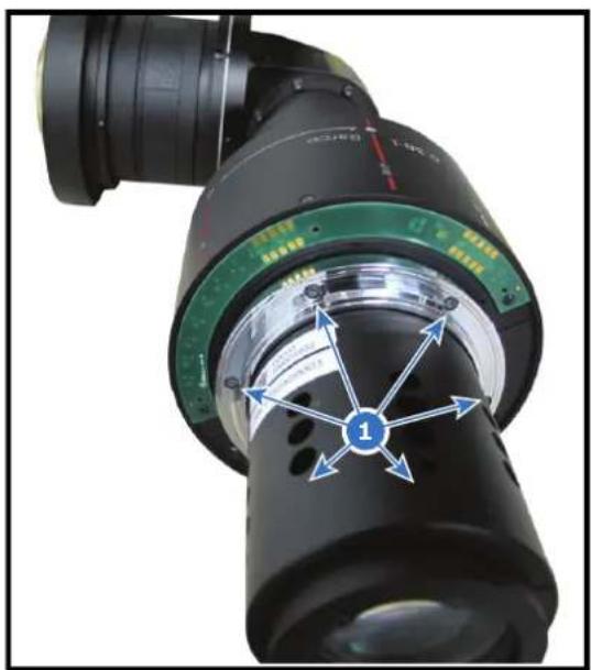 Barco F70-4K8 - How to prepare the lens - 2