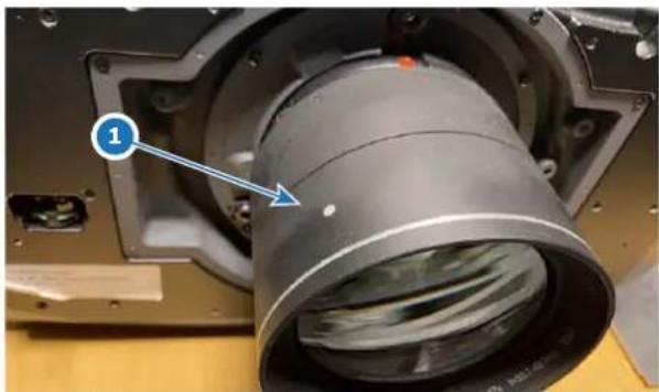 Barco F70-4K8 - Lens distance - 1