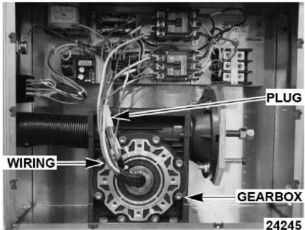 PLUG WIRING GEARBOX 24245