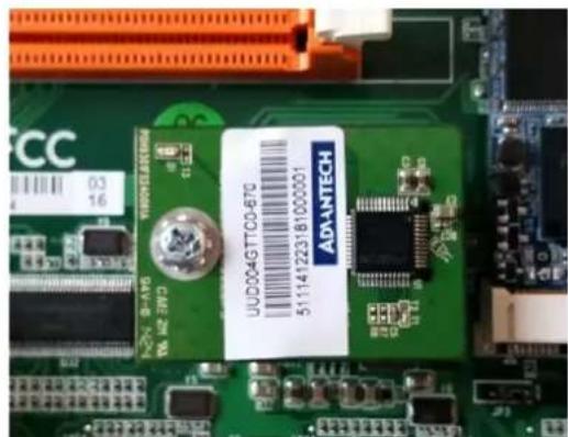 CC 03 16 UUDD04G7TC0-670 51114722381000001 ADVANTECH