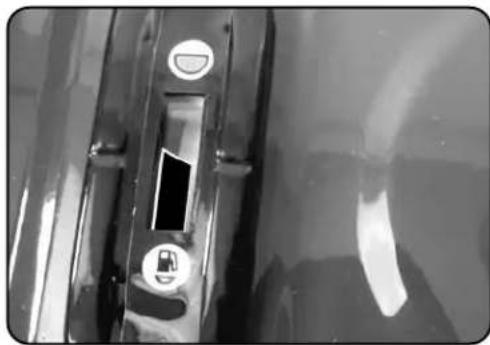 DuroMax XP15000EH - Step 2 - Check the Gas Level - 1