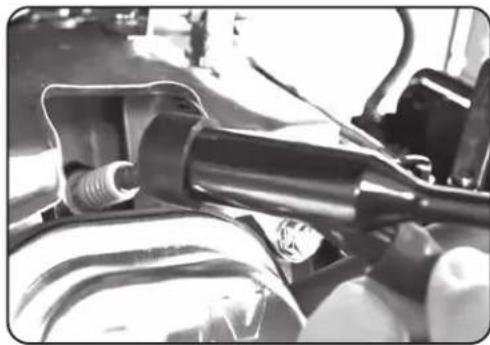 DuroMax DS13000EH - Spark Plug Maintenance - 1