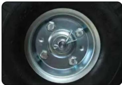 DuroMax XP12000E - Install outside wheel washers - 1